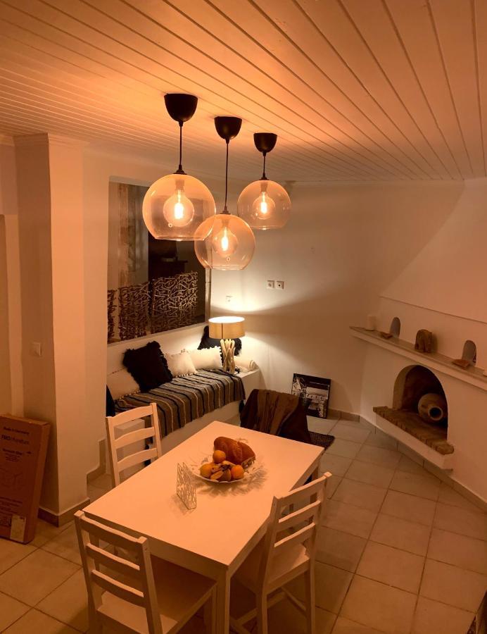 Villa Aspros - Traditionell, Ruhig Und Strandnah Лиападес Екстериор снимка